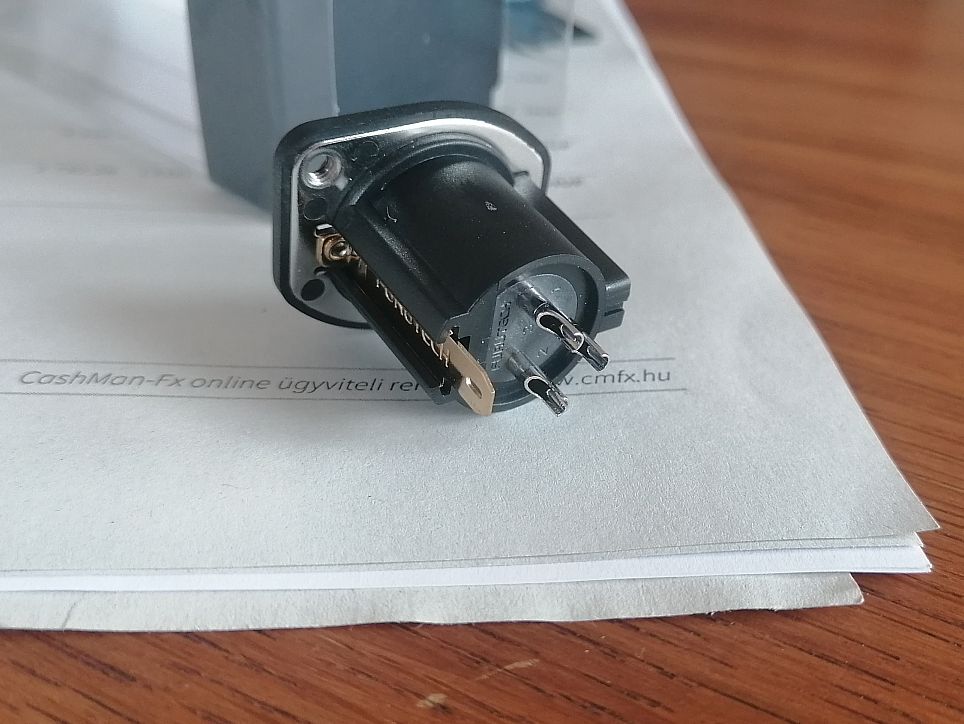 Furu Xlr 2.jpg