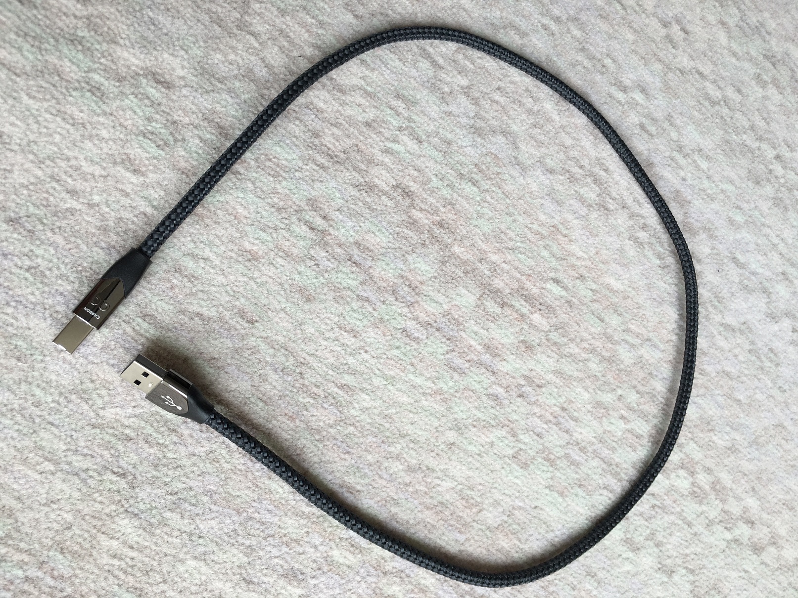 aqCarbonUSB2.JPG