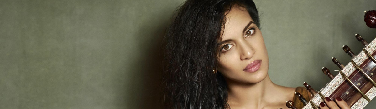 1200x350_21114_Annoushka_Shankar_Shiraz_210923_01.jpg