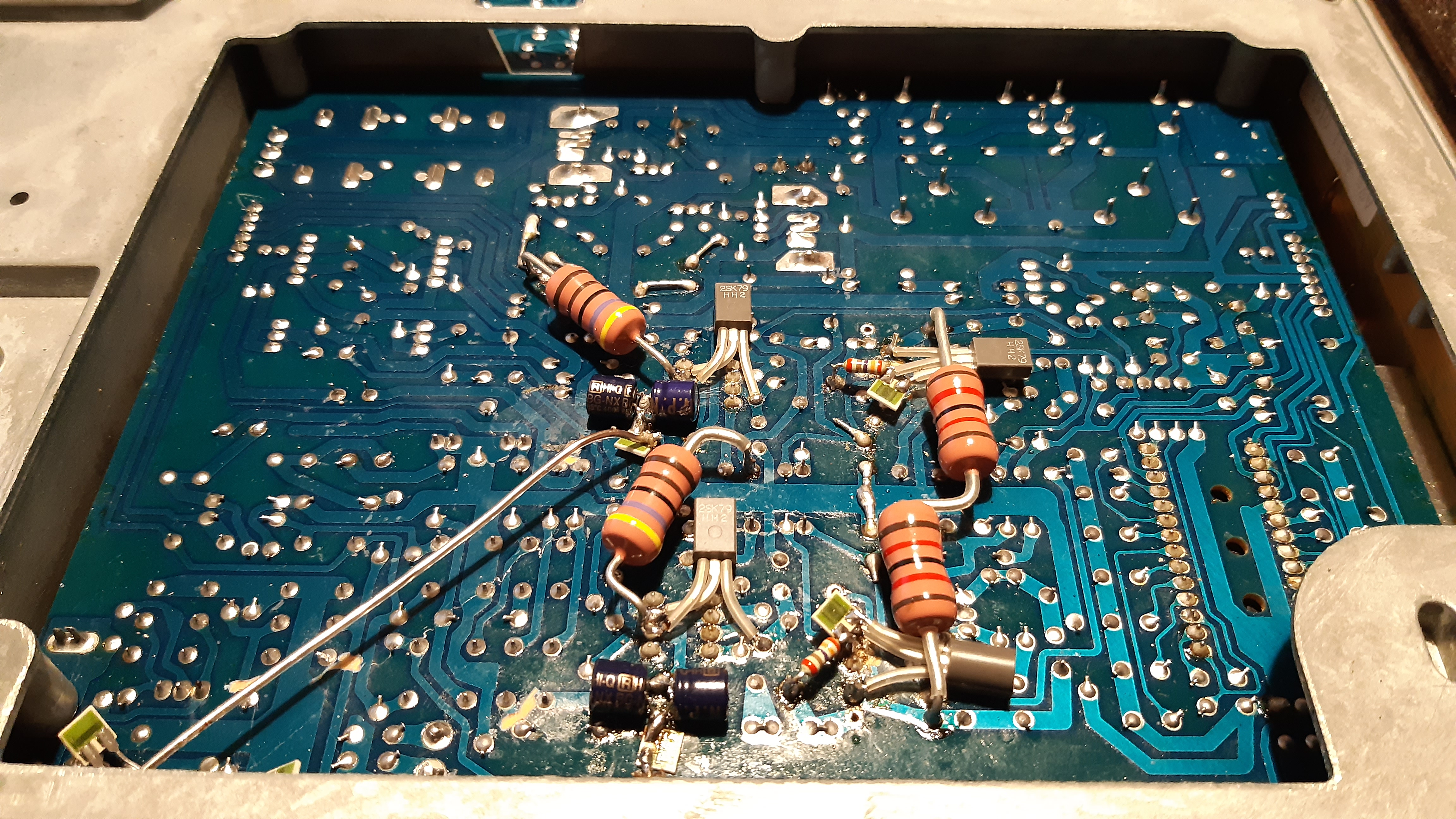 Marantz_CDA94_Sony_2Sk79_V-FET_mod.jpg