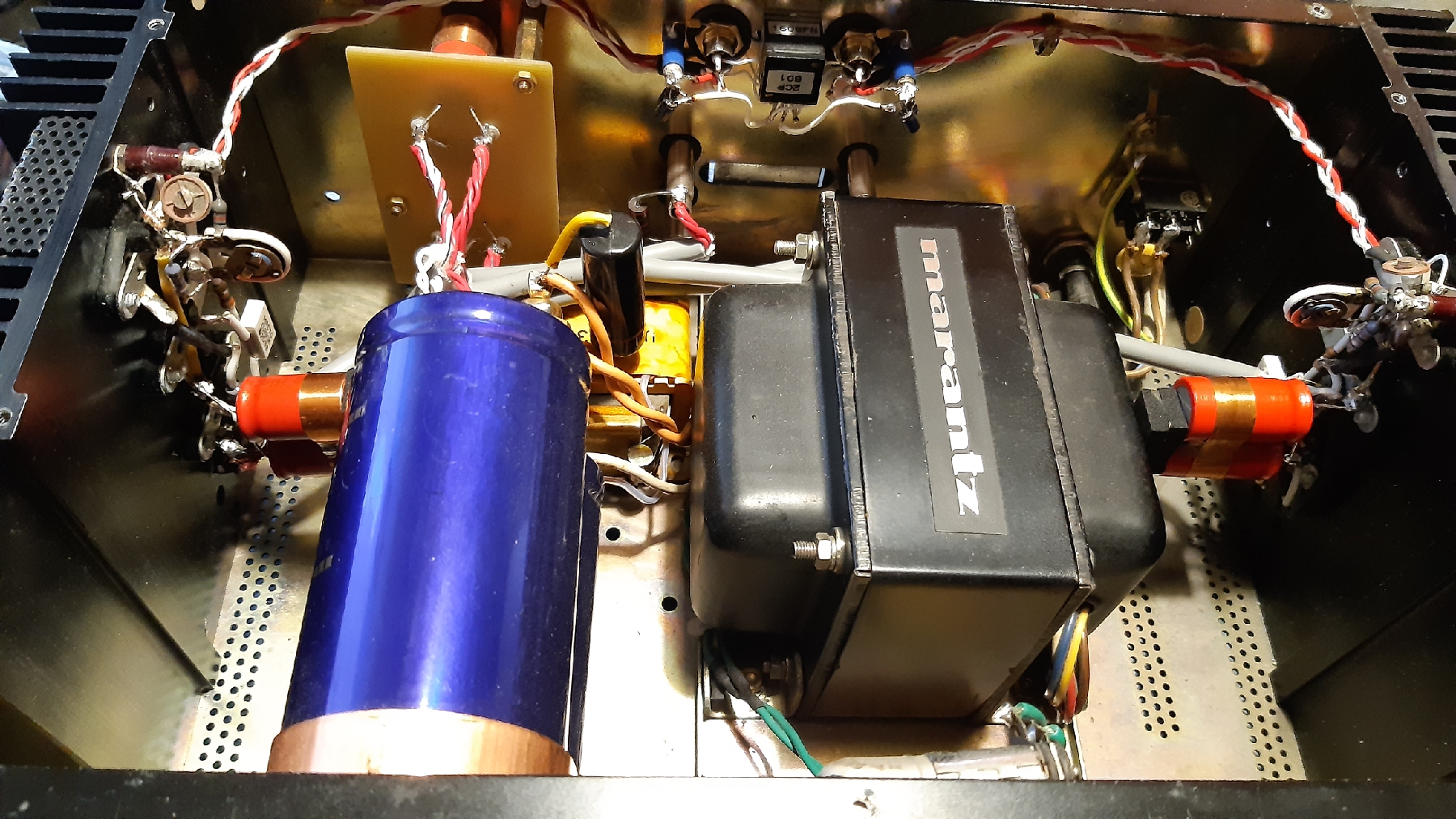 V_MOSPOWER_FET_SE_Black_Gate_supply_bypass.jpg