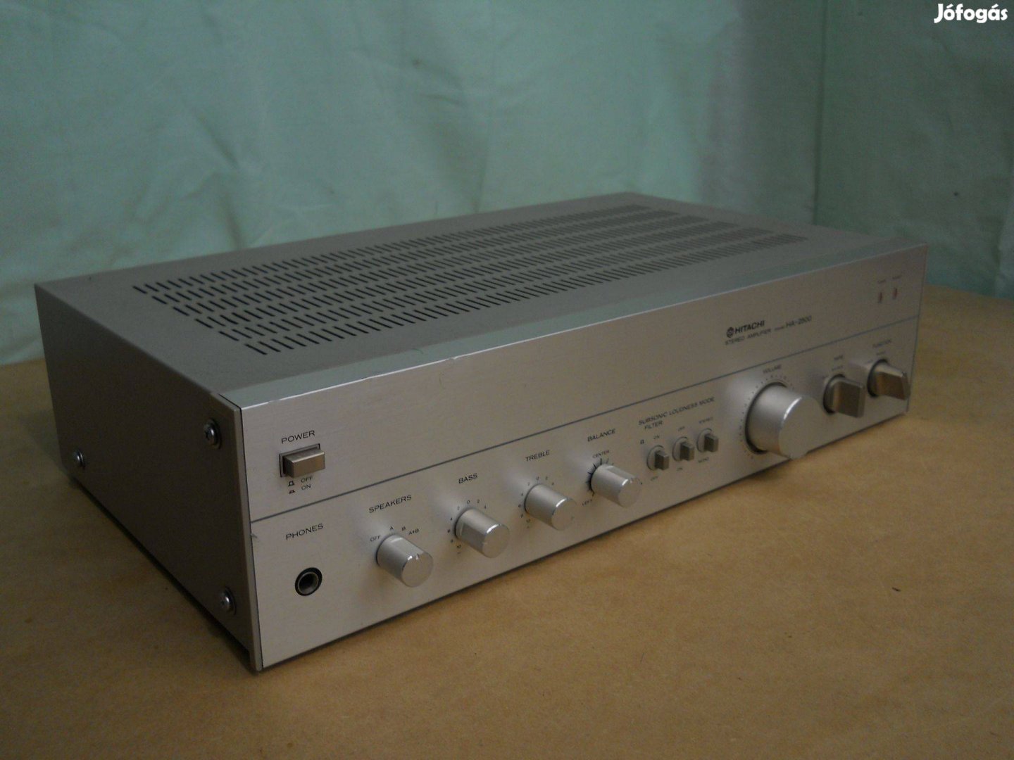 Hitachi_HA_2500__170W_4_16_ohm_4_hangfalas_sztereo_erosito_663892256697682.jpg