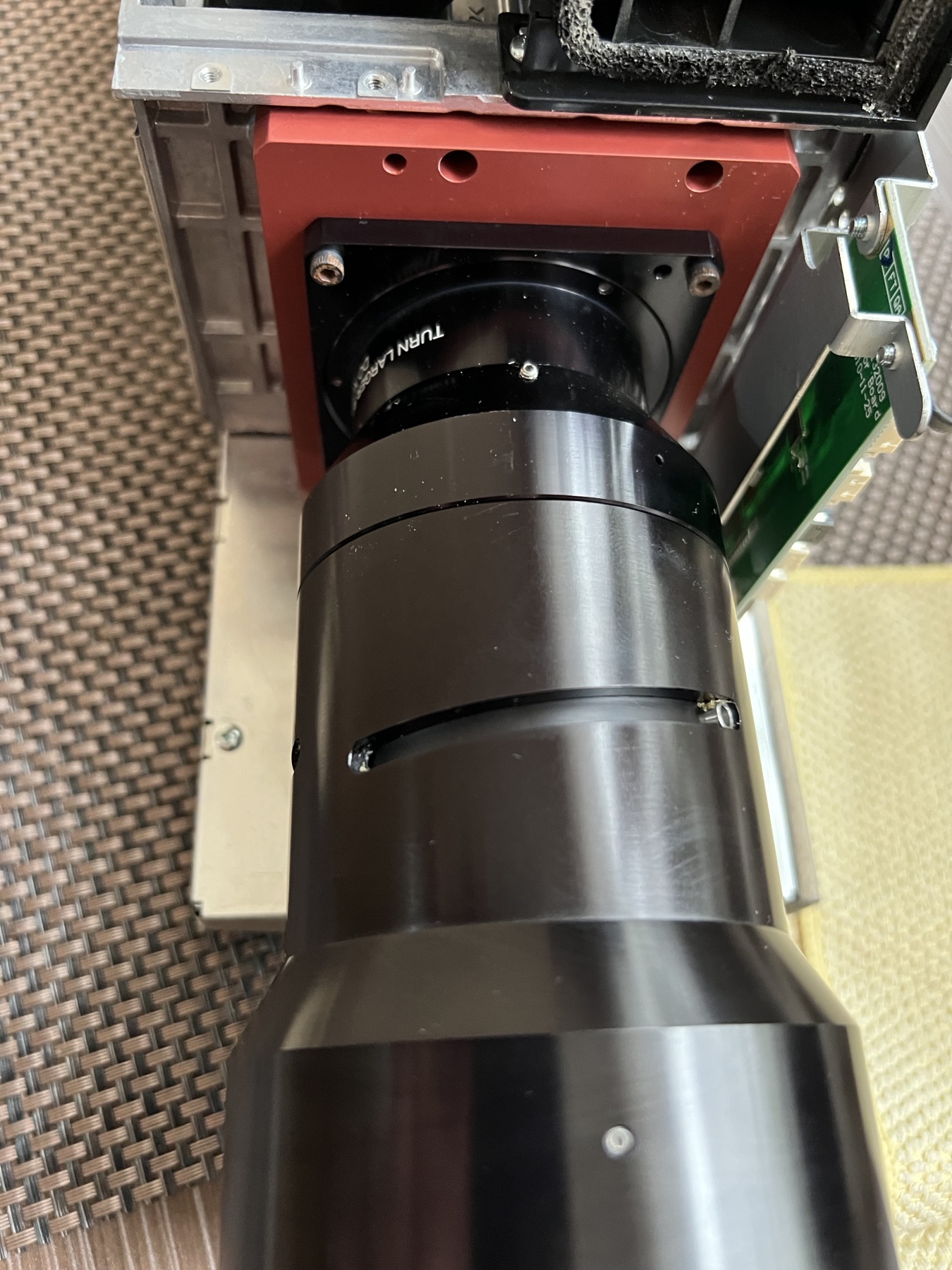 vs2100 objektív.jpg