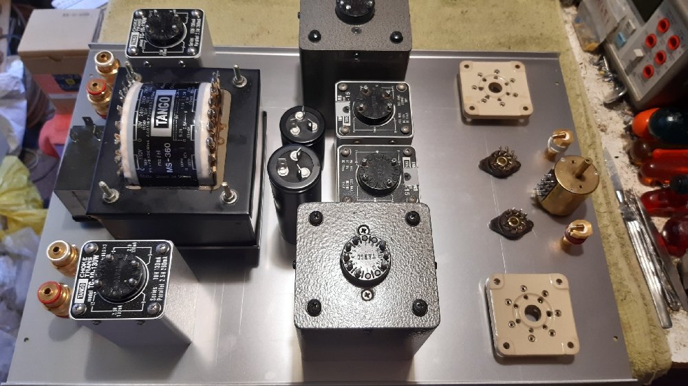 7242 tube PSE chassis.jpg