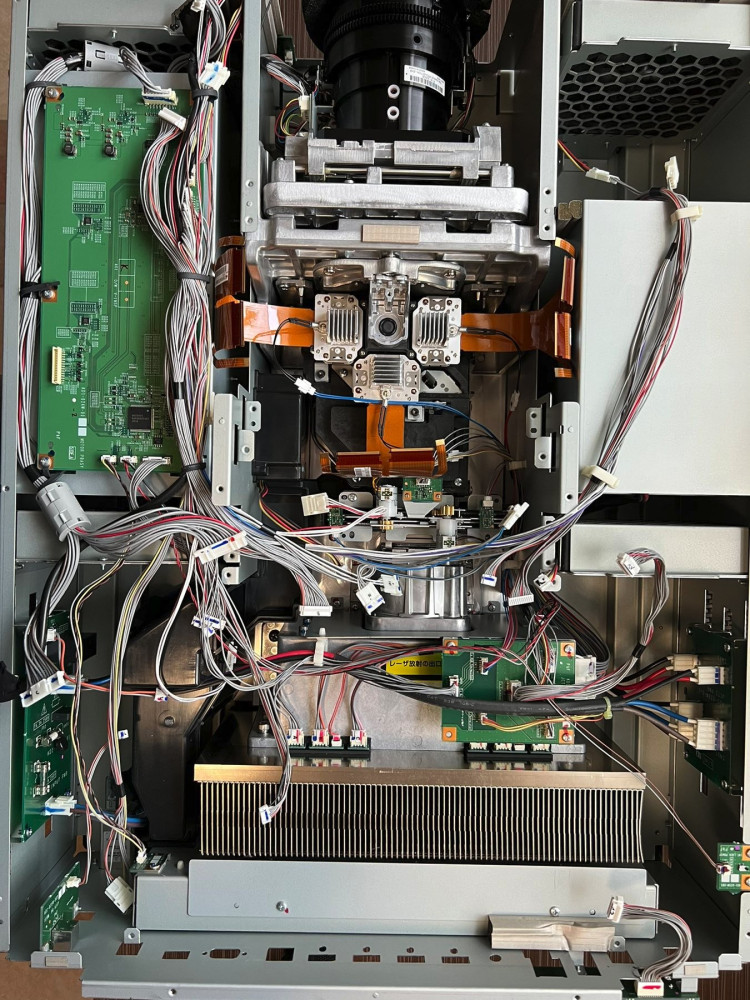 bontás3.jpg (575.97 KiB) Megtekintve 3193 alkalommal cy