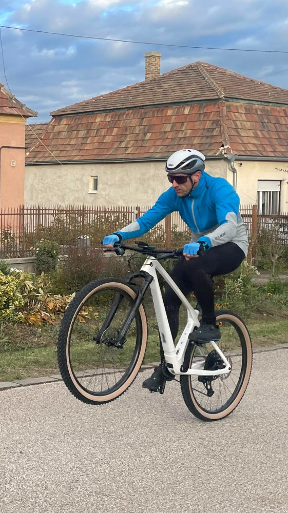 Rockrider Race 900.jpg