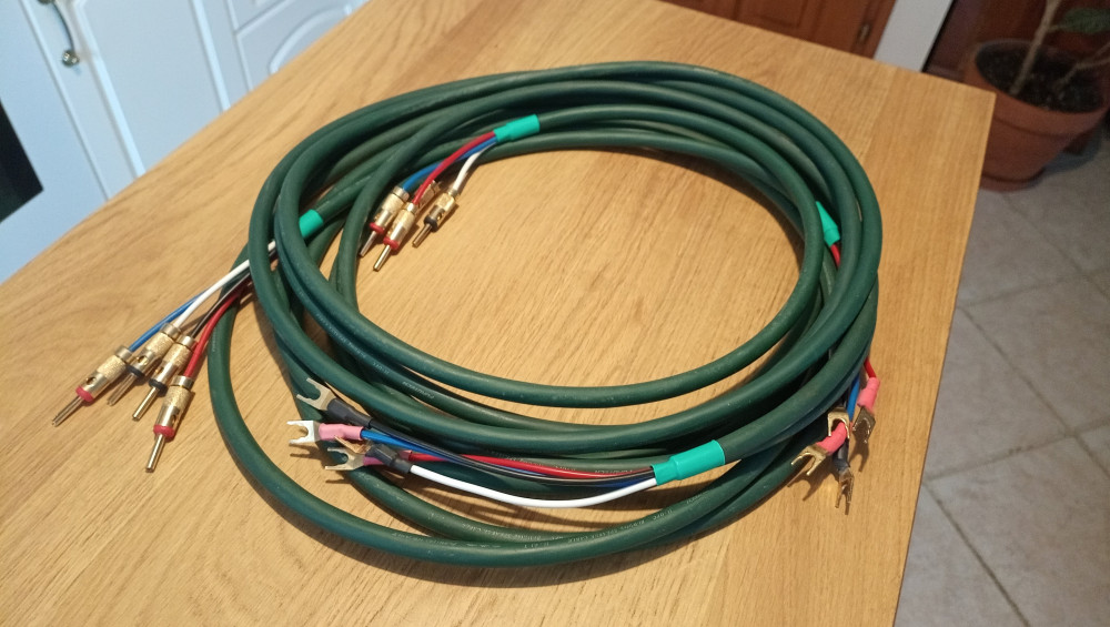 1_két kábel.jpg
