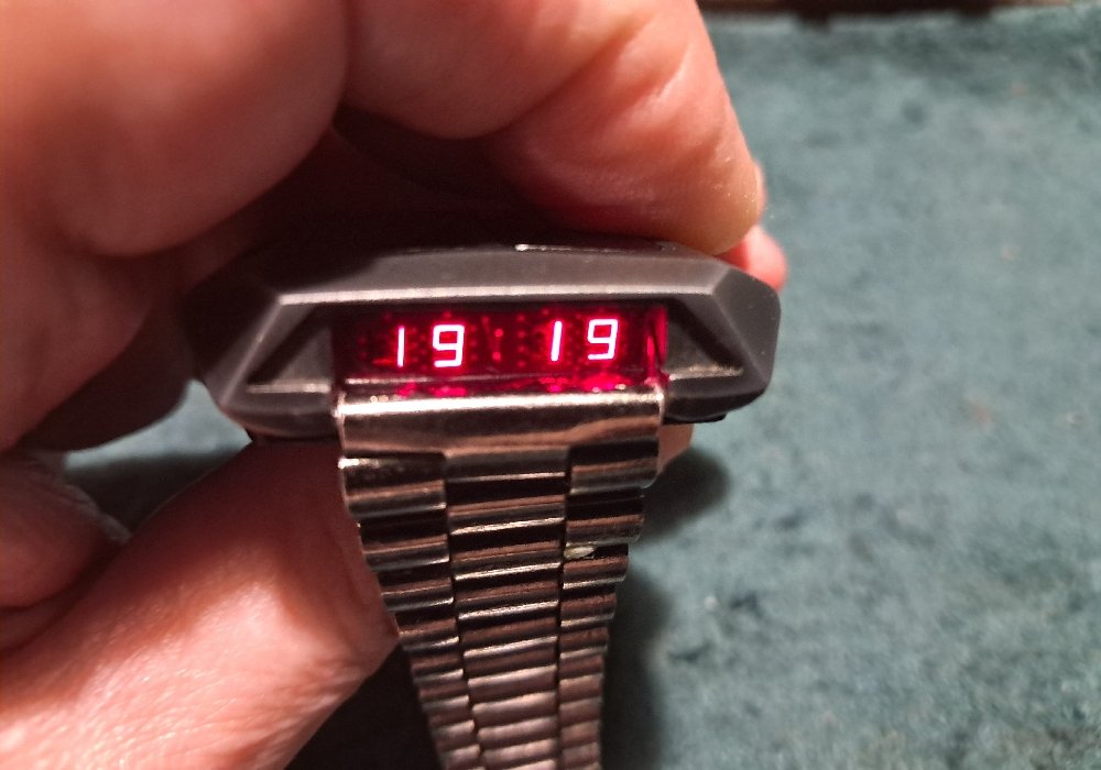 Ragen Synchronar hour & minute foto.jpeg