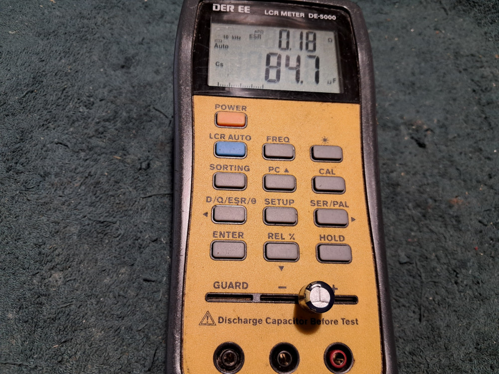 Panasonic FC 100uF 63v 10kHz.jpg