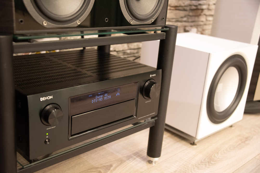 Denon AVR-X6400H fekete (1) 013-5.jpg