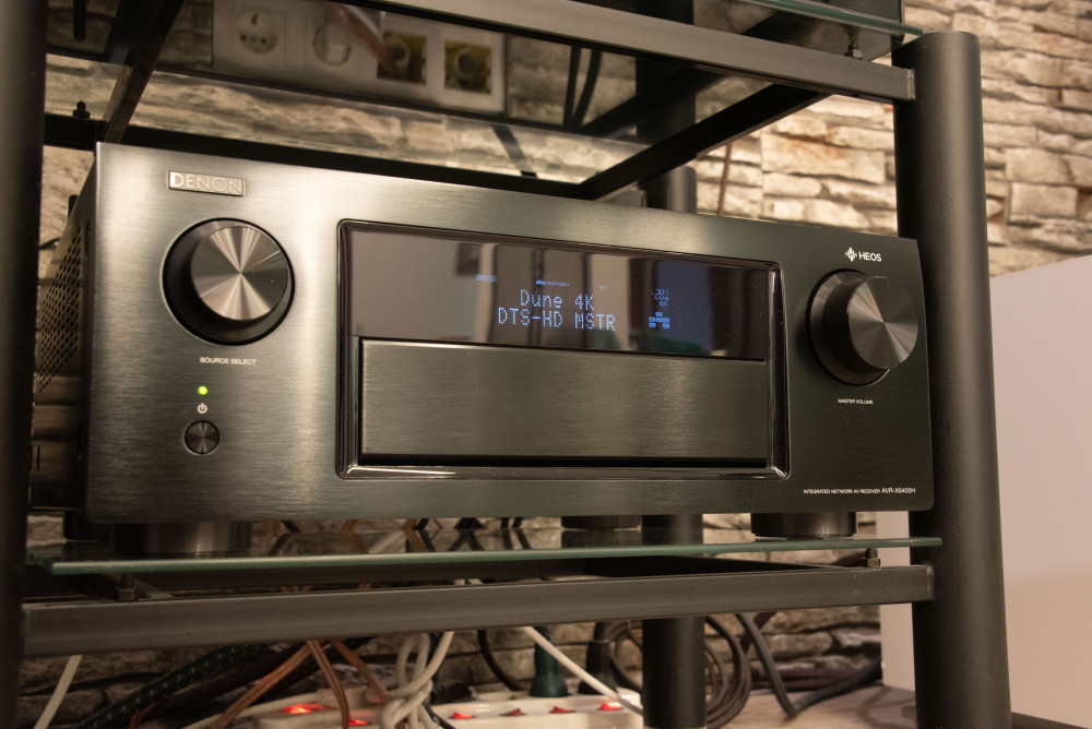 Denon AVR-X6400H fekete (1) 017-7.jpg
