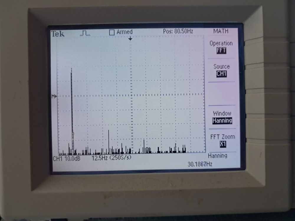 Münchhausen drive V-FET SE 30Hz 1W FFT.jpg