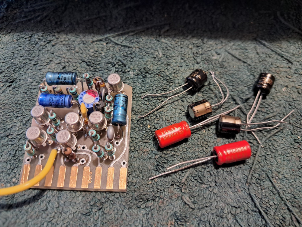 Stellavox SP8 Black Gate recap capacitors.jpg
