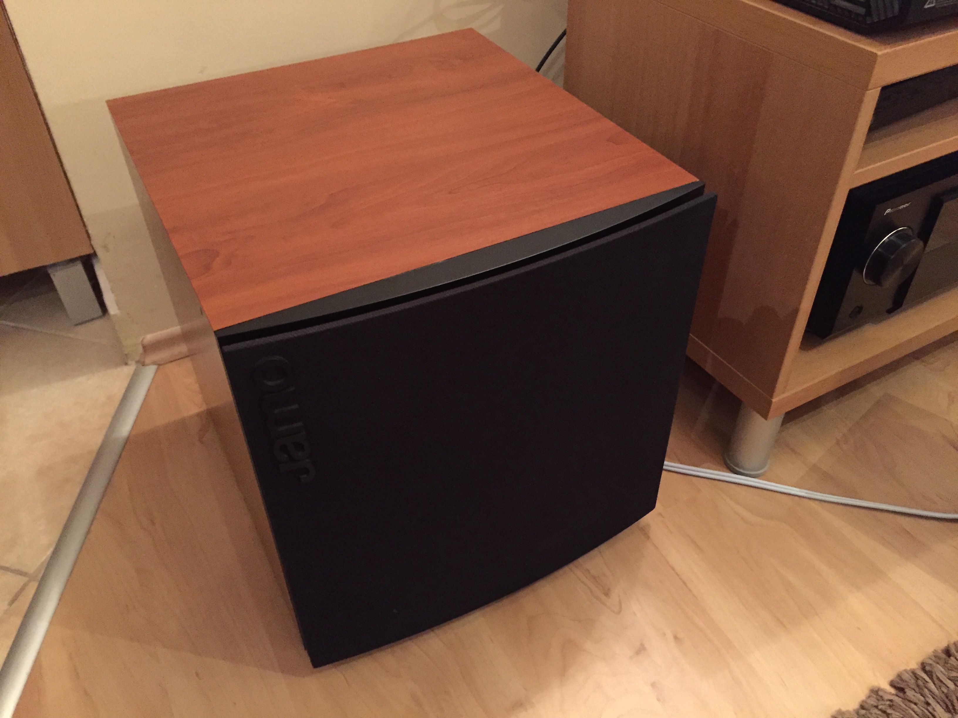 Jamo j110 hot sale subwoofer