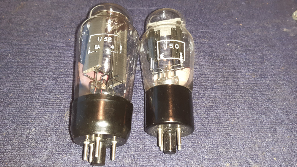 Marconi U50 - U52 tube foto.jpg