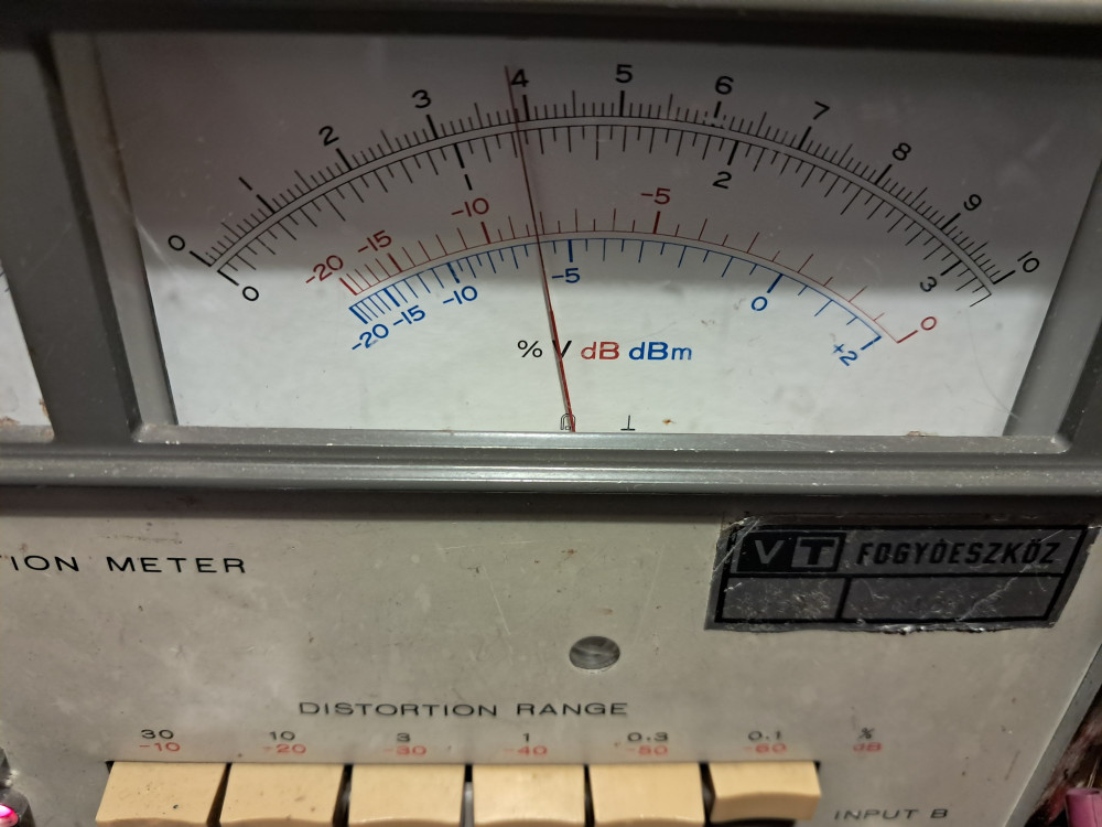 5998 tube follower THD 1kHz 8vpp.jpg