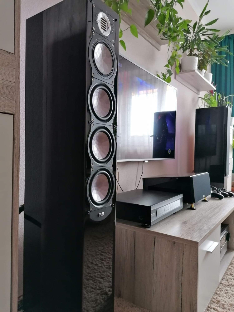Elac 248.1.jpg