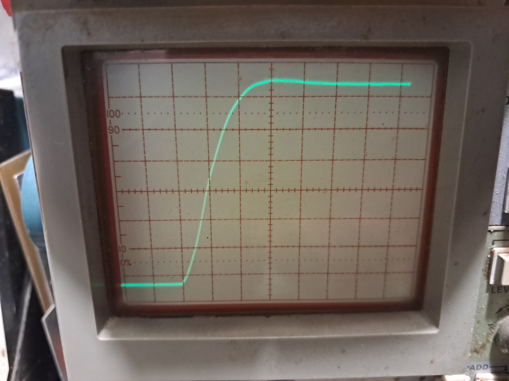 2SK180 SIT SE  driver rise time 5 usec div.jpg