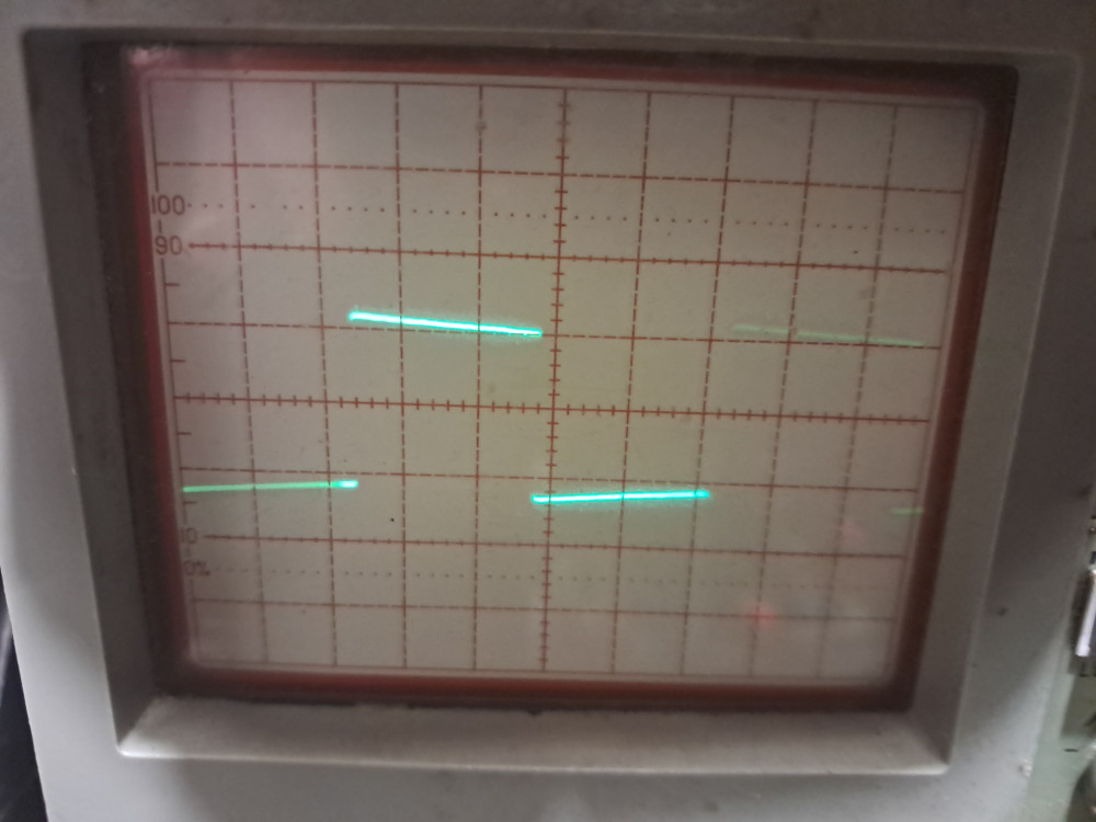 2SK180 SIT SE driver out 20Hz 2v div.jpg