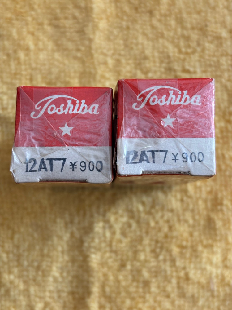Toshiba_12AT7_02.jpg