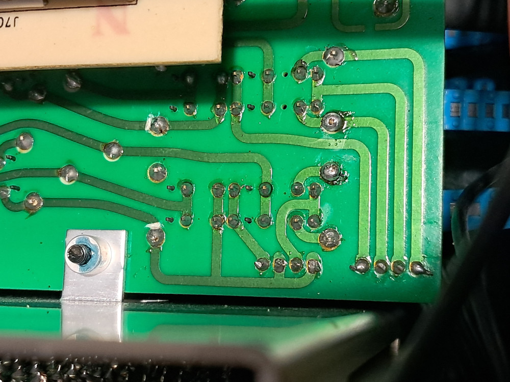 Stax SRA-14S input ground switch.jpg