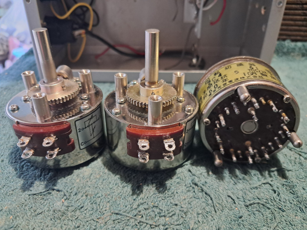 Tokyo Ko On Denpa 600R attenuator & rotary switch.jpg