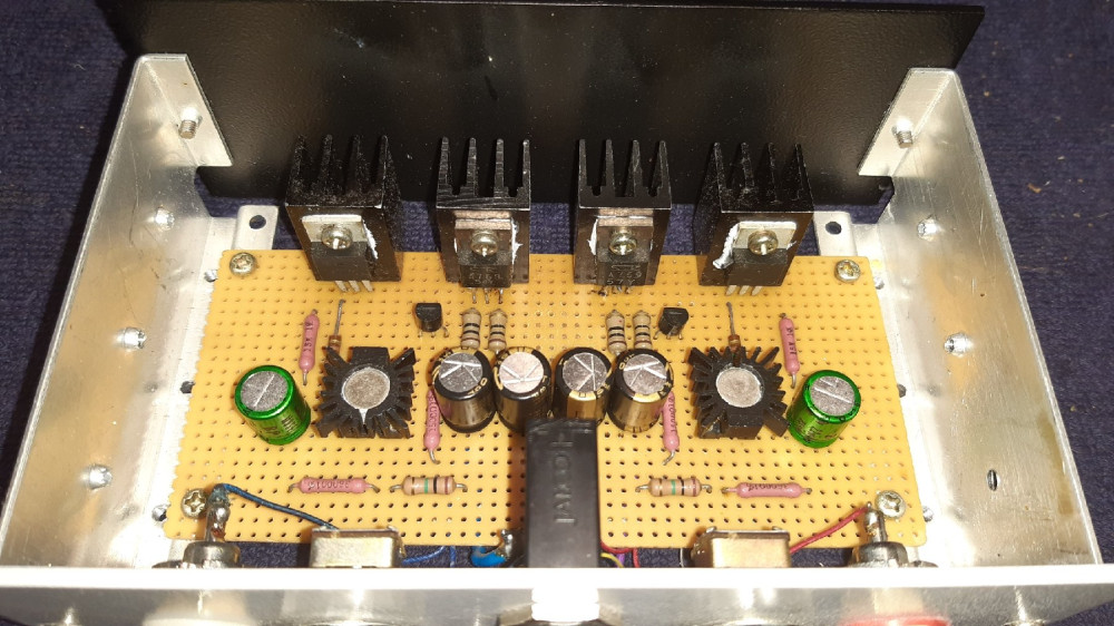Class A DIY V-FET headphone amplifier.jpg