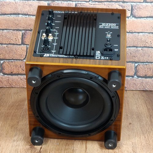 XLS300_DF_Walnut_Speaker2 (1).jpg