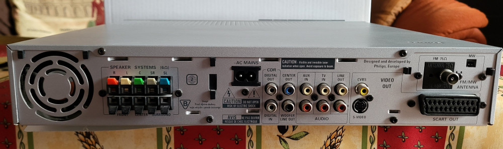 Philips_LX8000SA_back.jpg