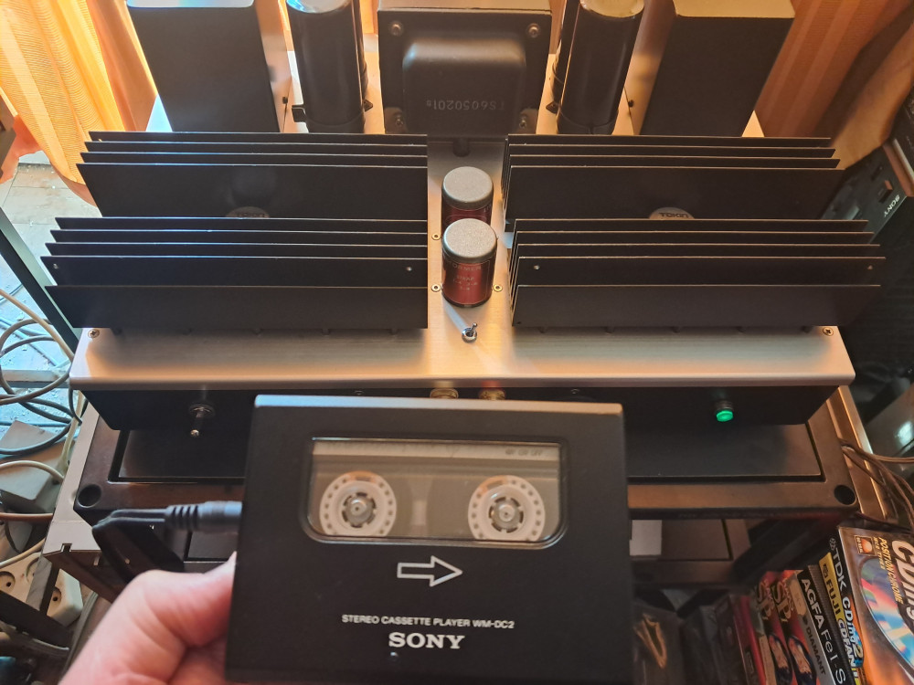 Sony WM-DC2 & 2SK180 unity coupled SE amplifier.jpg