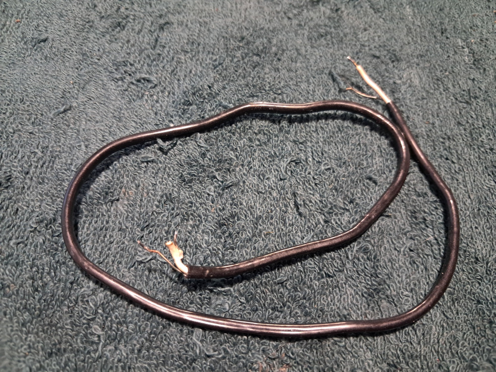 Philips CD100 original signal cable.jpg