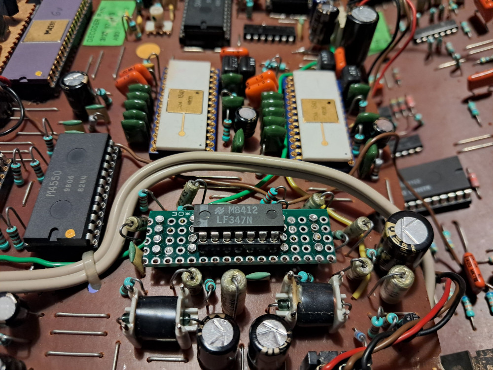 Philips CD100 LF347N output opamp foto.jpg