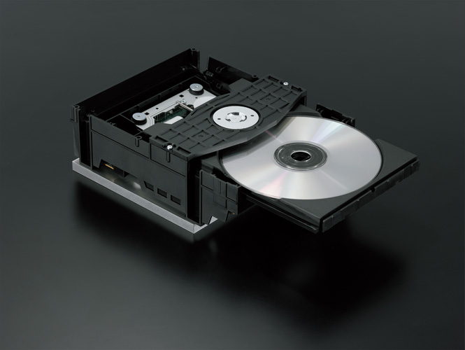 Luxman-D-380-CD-player-transport.jpg