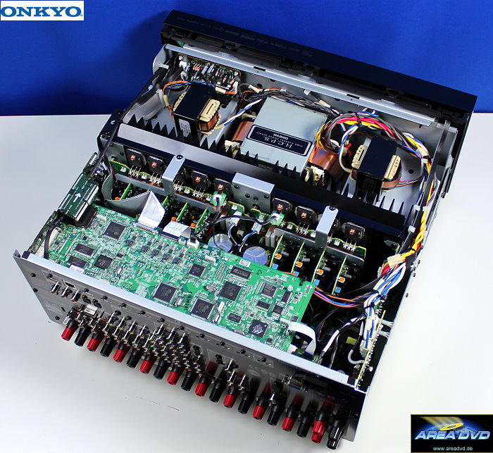 Onkyo_TX-NR3010_InnnenlebenGesamt.jpg